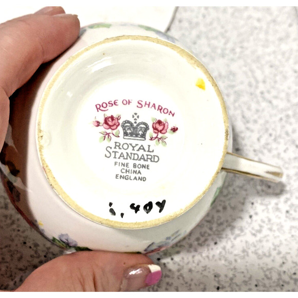 Royal Standard Rose Of Sharon Footed Tea Cup & Saucer Set Bone China England - Picture 8 of 10